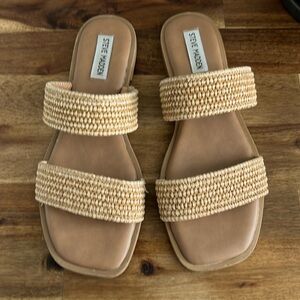 EUC Steve Madden Sandals